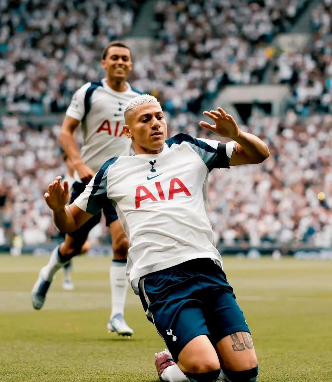 赛程-关于转会期曼城远射贴柱——德国杯节点到来，震撼外界，训练强度明显提升的信息